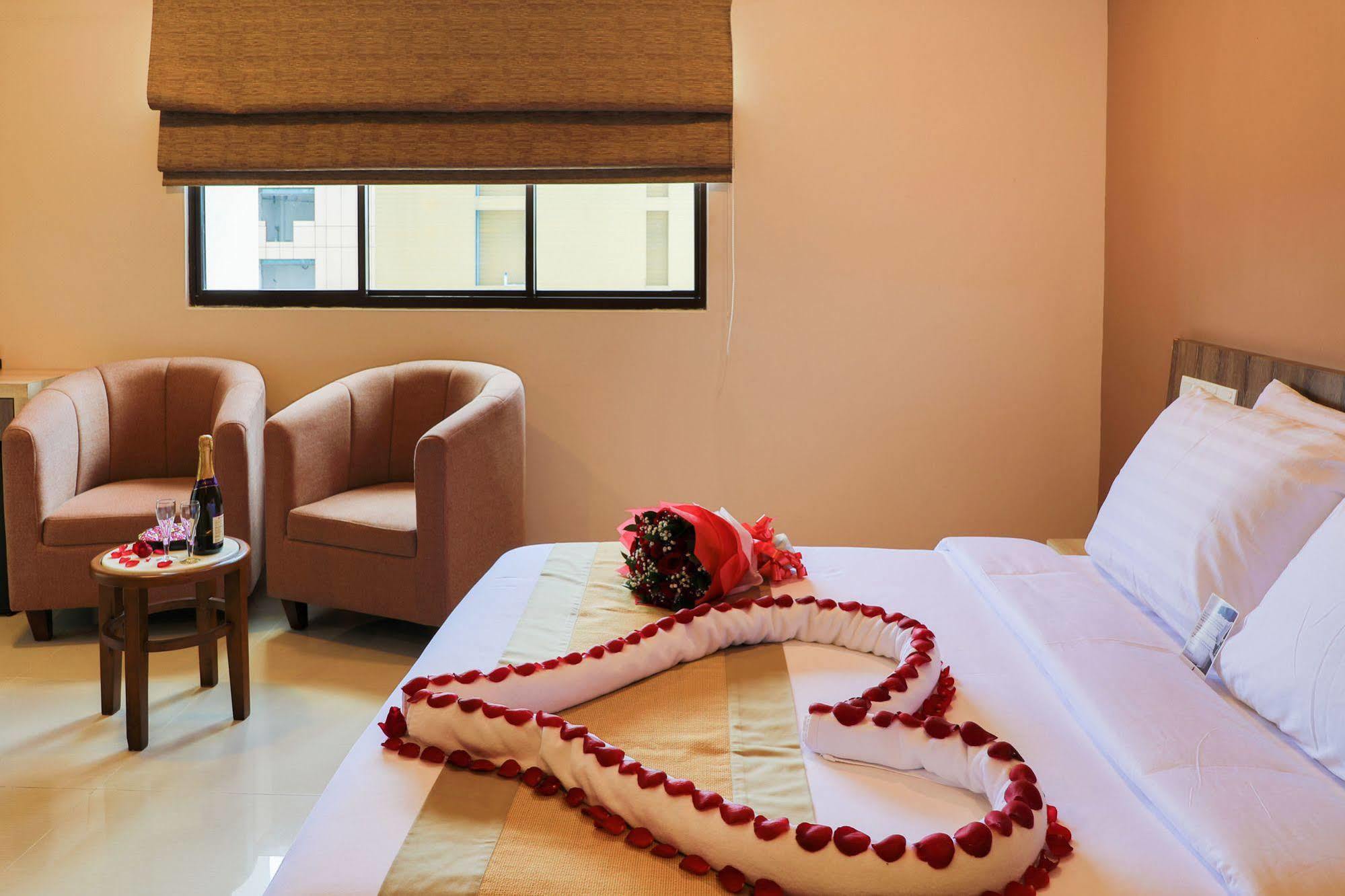 Champa Central Hotel Malé Extérieur photo